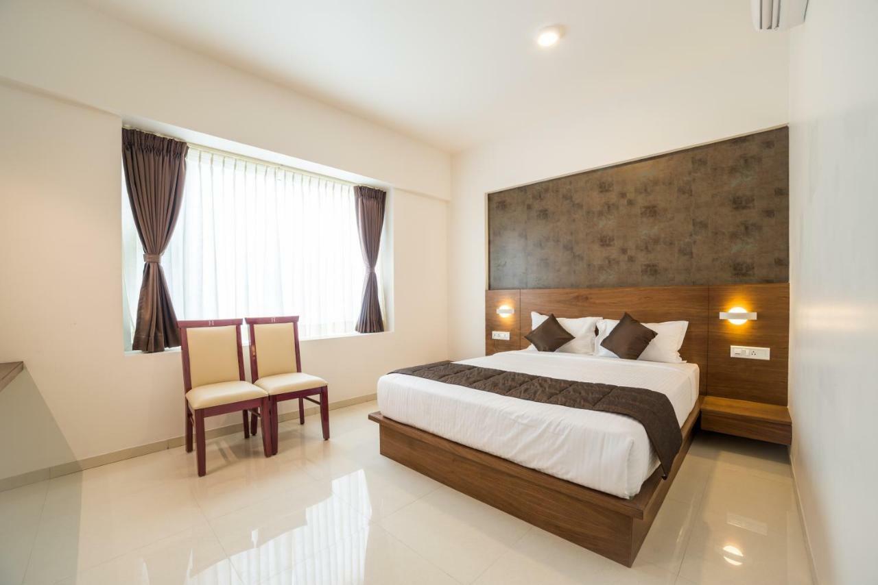 Heritage Inn Mysore Exterior photo