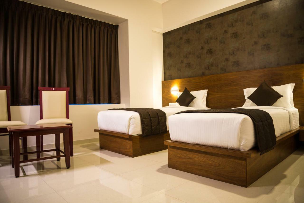 Heritage Inn Mysore Exterior photo