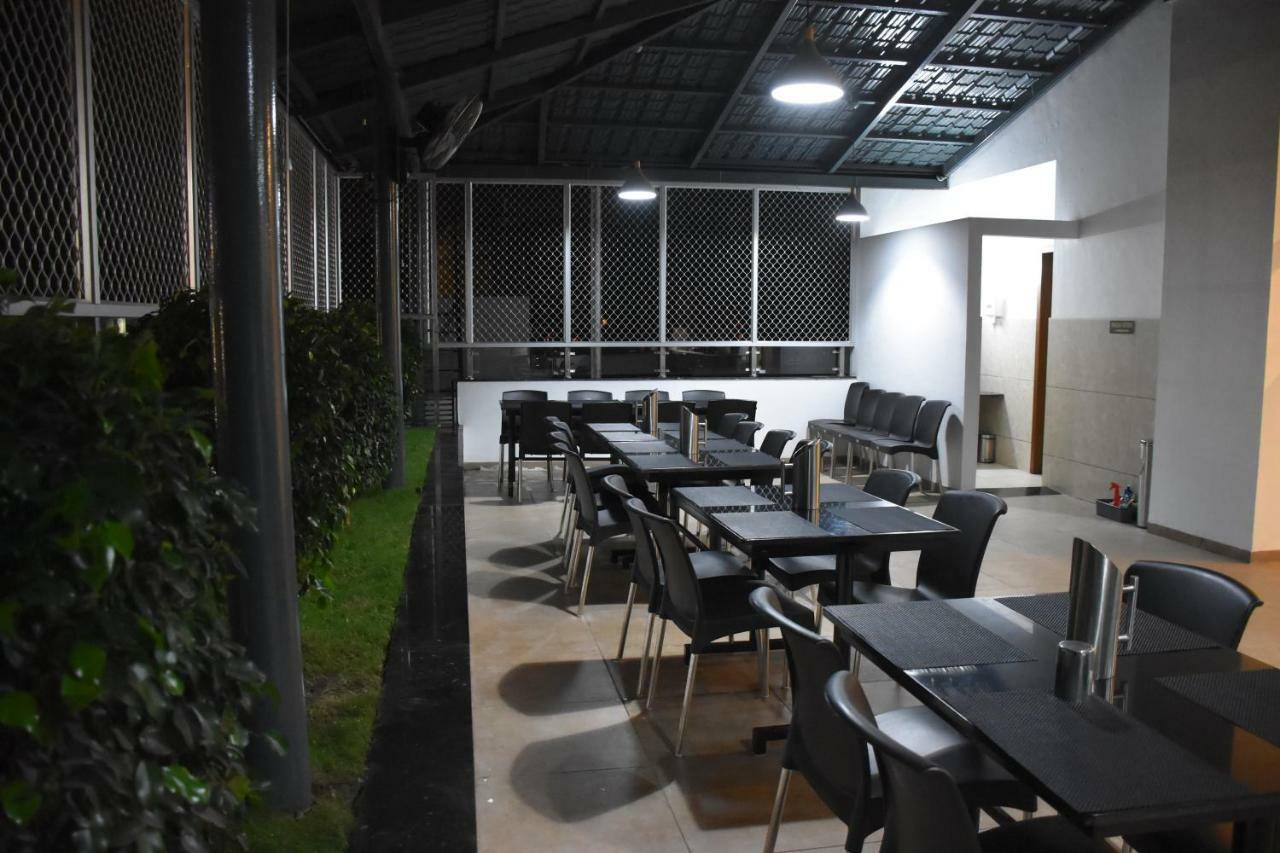 Heritage Inn Mysore Exterior photo